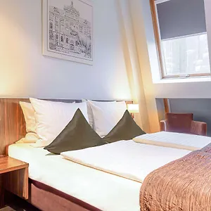 Ramada By Wyndham Frankfurt Centre Hotel Frankfurt am Main